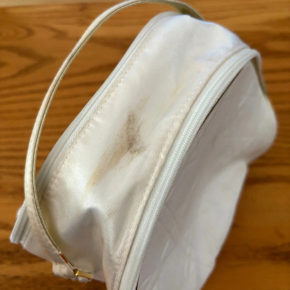 DIOR White and Gold Quilted Perfume Makeup Cosmetic Toiletry Bag - Picture 3 of 7